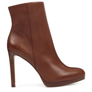 Nine West brown leather high heels half boot size 5 brown